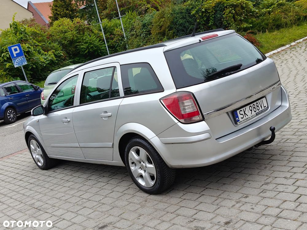 Opel Astra 1.9 CDTI Caravan DPF Cosmo - 17