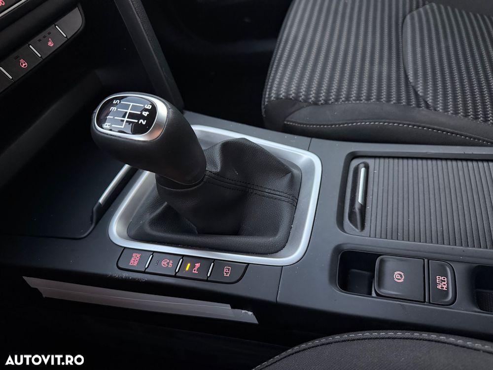 Kia XCeed 1.5 T-GDI 6MT MHEV Style - 10