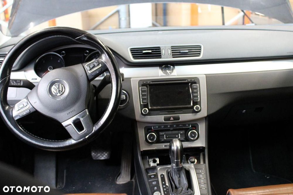 LISTWY DEKORY DESKI VW PASSAT B7 - 12