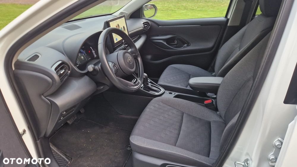 Toyota Yaris - 16