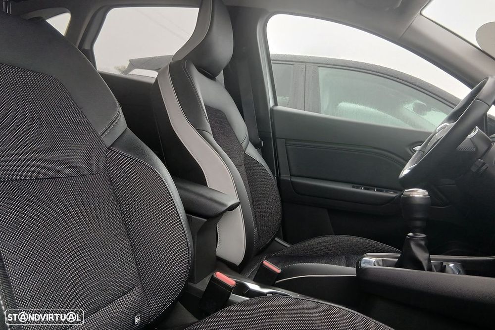 Renault Captur 1.0 TCe Techno Bi-Fuel - 13