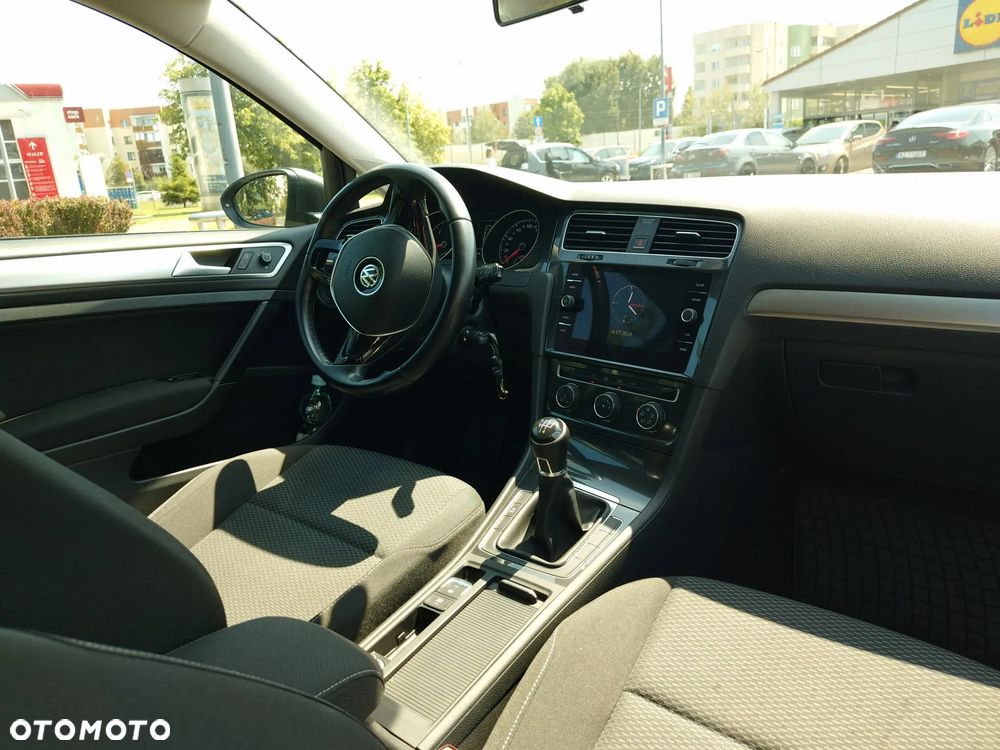 Volkswagen Golf 1.6 TDI BMT Start - 9