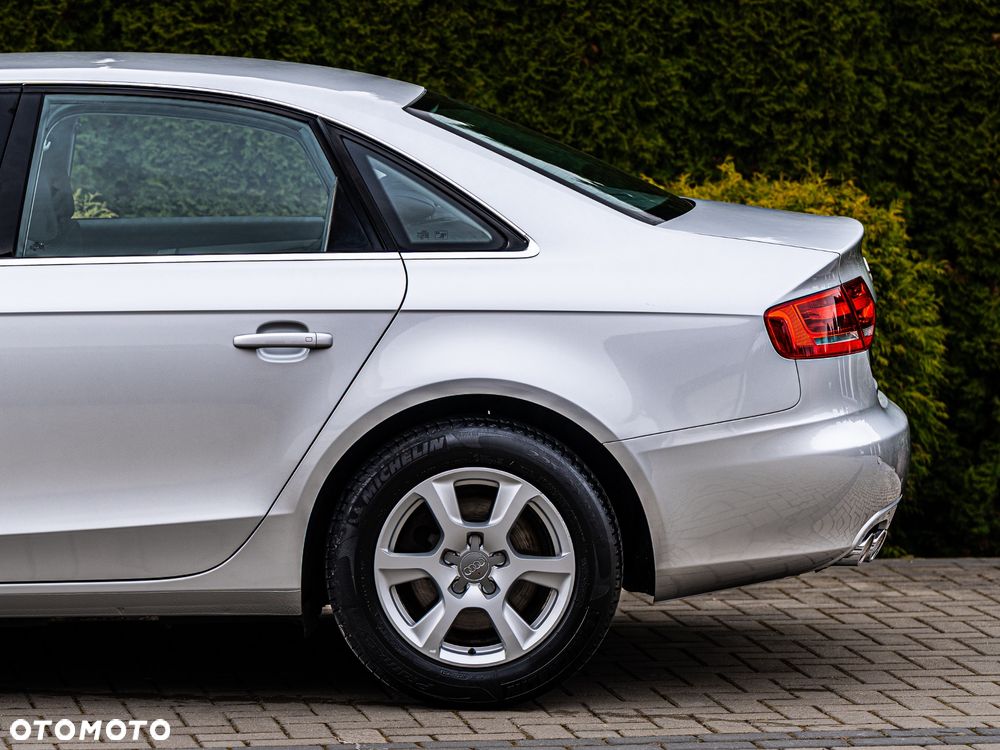 Audi A4 Limousine 2.0 TDI e DPF - 8