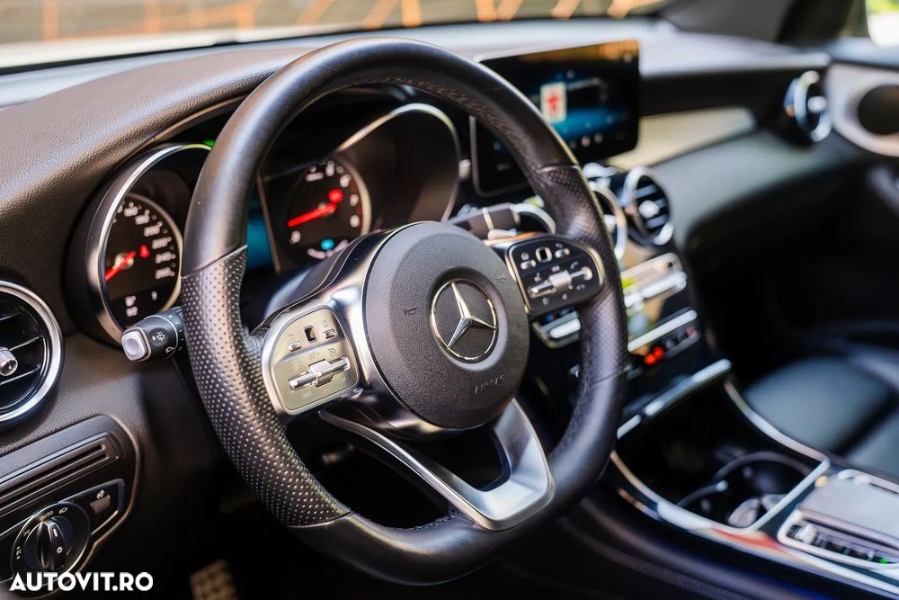 Mercedes-Benz GLC Coupe 200 4Matic 9G-TRONIC AMG Line - 17