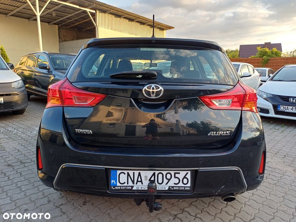 Toyota Auris 1.6 Premium - 6