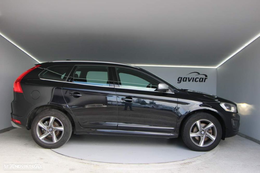 Volvo XC 60 2.0 D4 R-Design 139g Start/Stop - 3