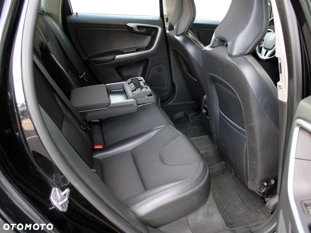 Volvo XC 60 D4 Drive-E Kinetic - 16