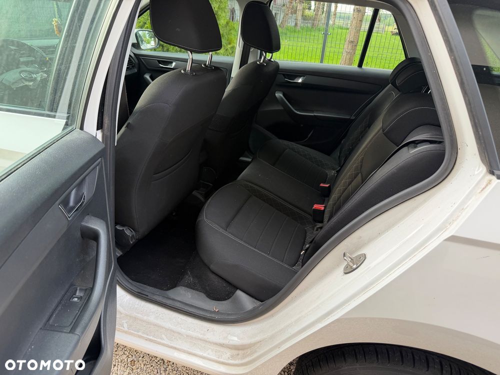 Skoda Fabia 1.0 TSI DSG Ambition - 12