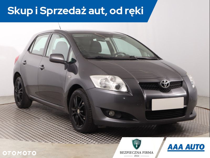 Toyota Auris - 2