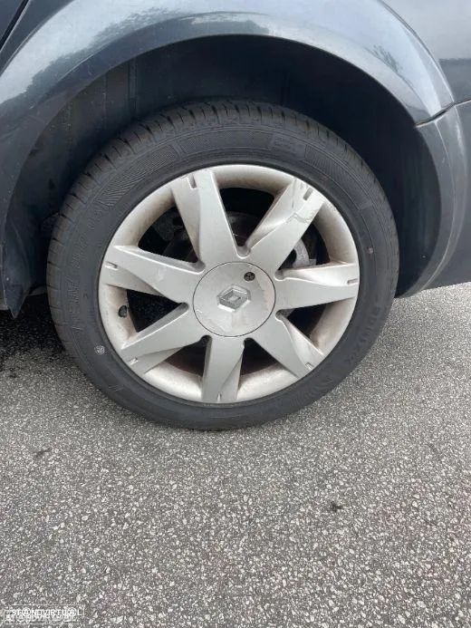Renault Mégane Break 1.5 dCi Confort - 4