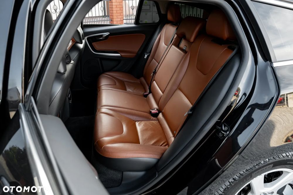 Volvo V60 D3 Geartronic Momentum - 21