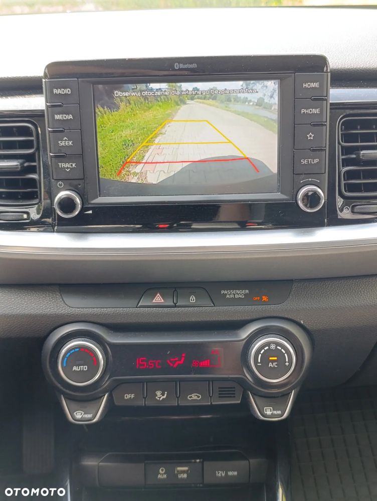 Kia Stonic 1.4 L - 13
