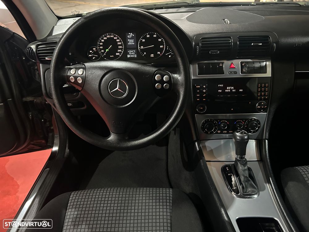 Mercedes-Benz C 180 - 8