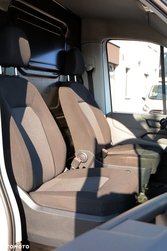 Volkswagen Crafter - 23