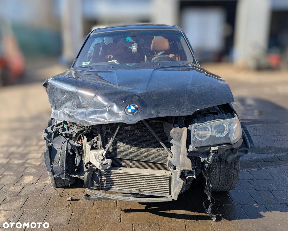 BMW X3 3.0D 2007 na części - 4