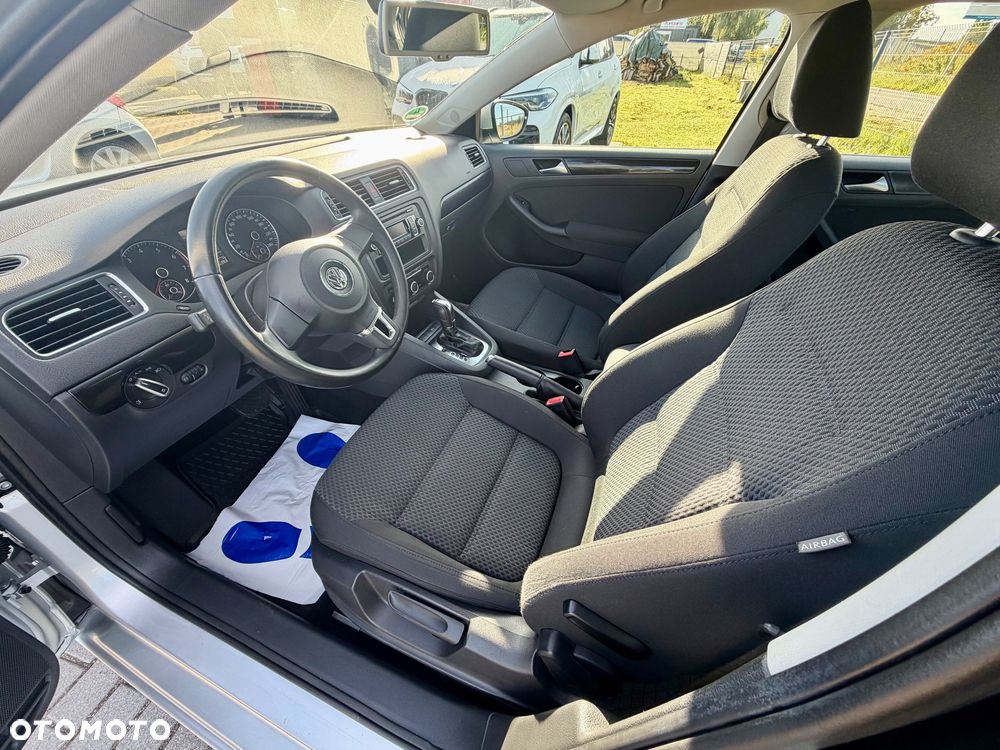 Volkswagen Jetta 1.4 TSI Comfortline DSG - 6