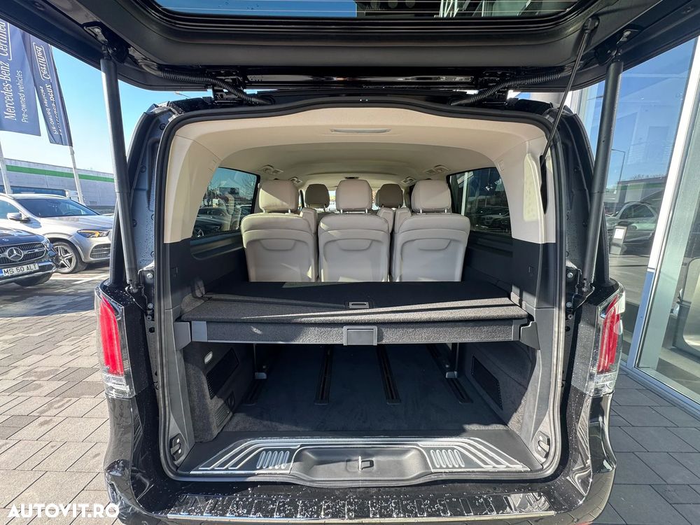 Mercedes-Benz V 300 d Extralang 4Matic 9G-TRONIC Exclusive - 13