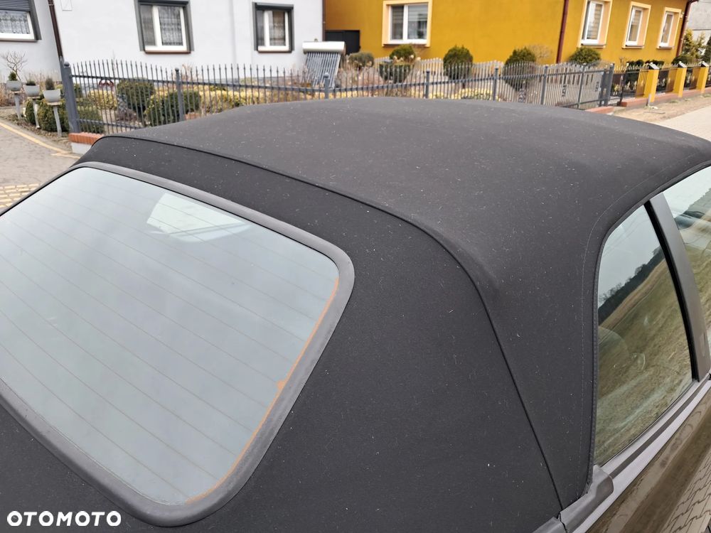 Volkswagen Golf 1.8 / 1.8 C - 12