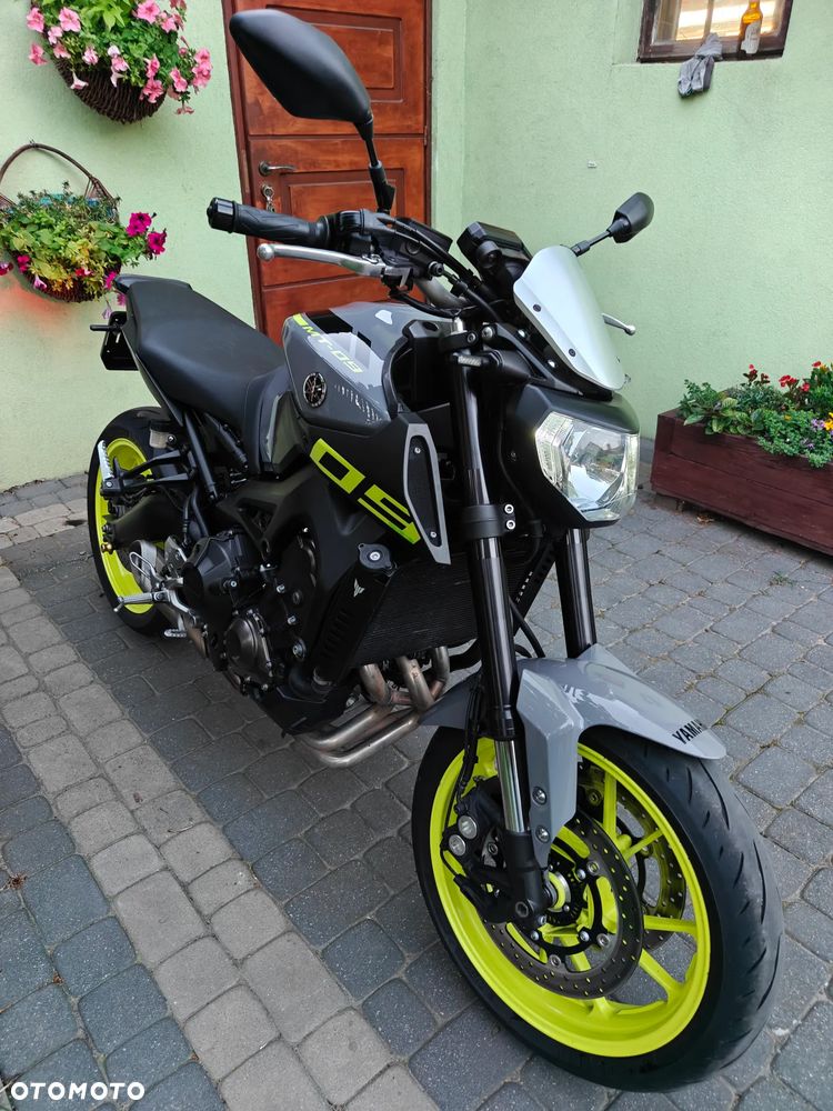 Yamaha MT - 7