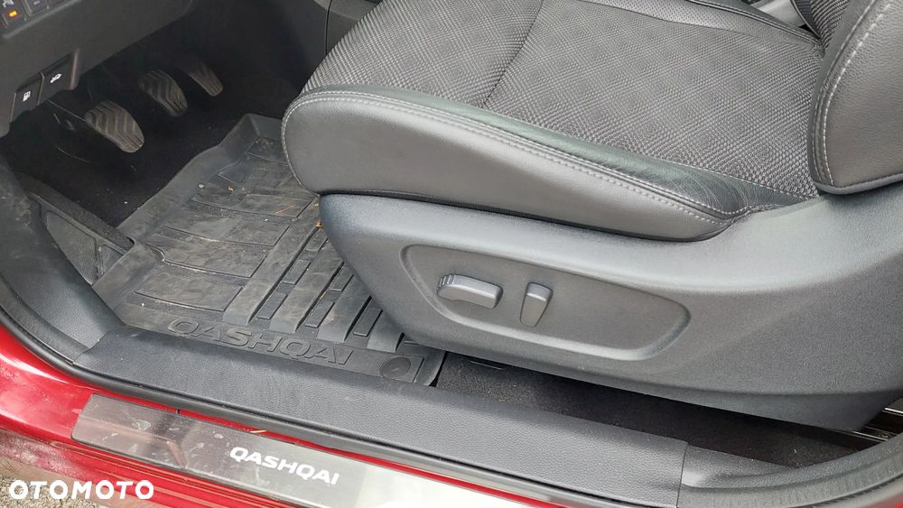Nissan Qashqai 1.2 DIG-T Tekna - 26