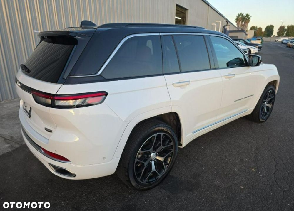 Jeep Grand Cherokee 2025 photo 3