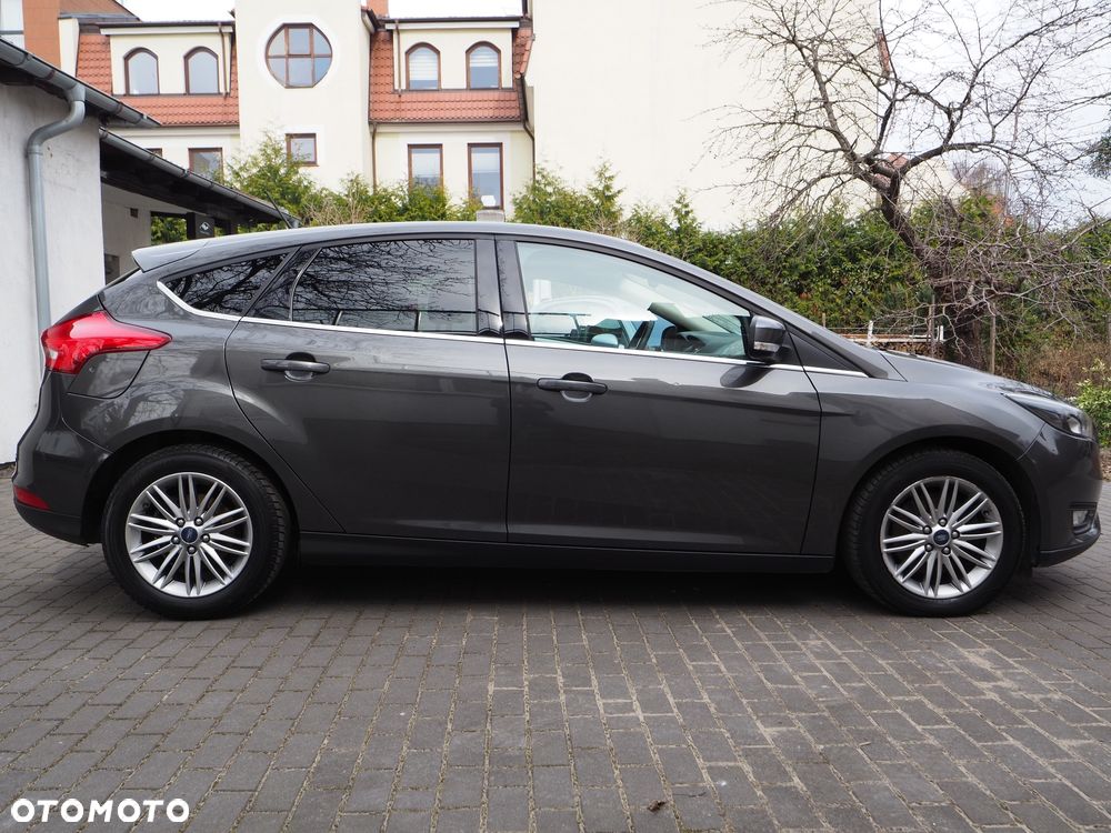 Ford Focus - 8