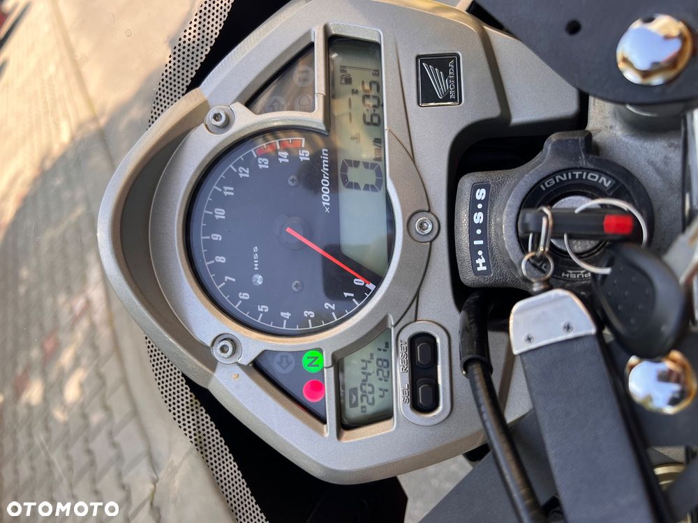 Honda Hornet - 6