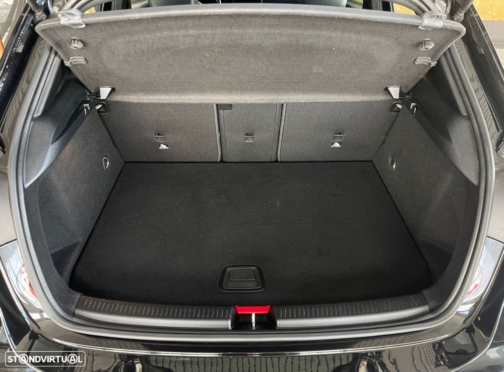 Mercedes-Benz A 250 e - 11