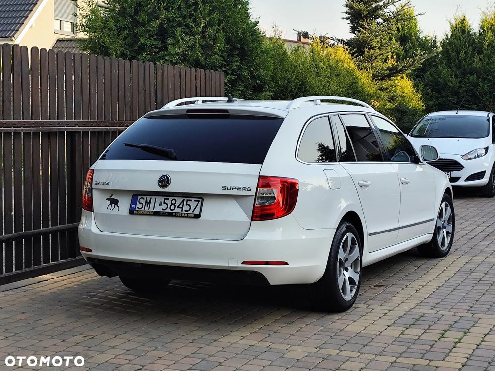 Skoda Superb 2.0 TDI DSG Elegance - 16