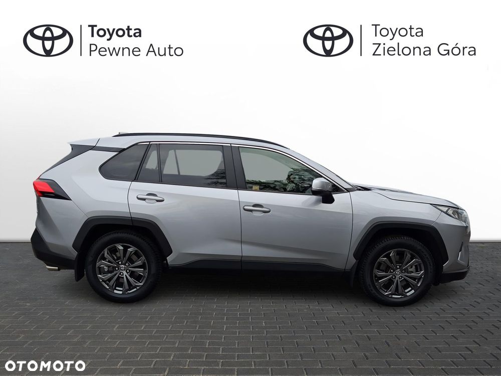 Toyota RAV4 - 6