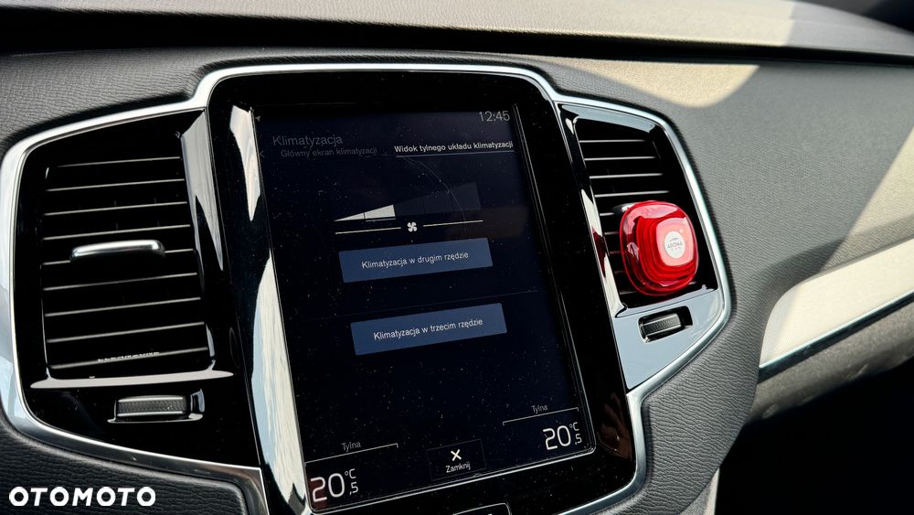 Volvo XC 90 T8 AWD Plug-In Hybrid R-Design 7os - 24