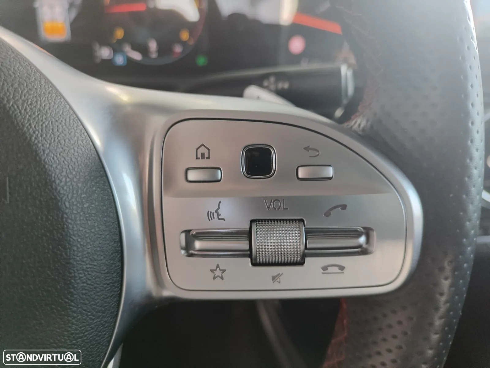 Mercedes-Benz A 220 Limousine d 8G-DCT AMG Line - 27