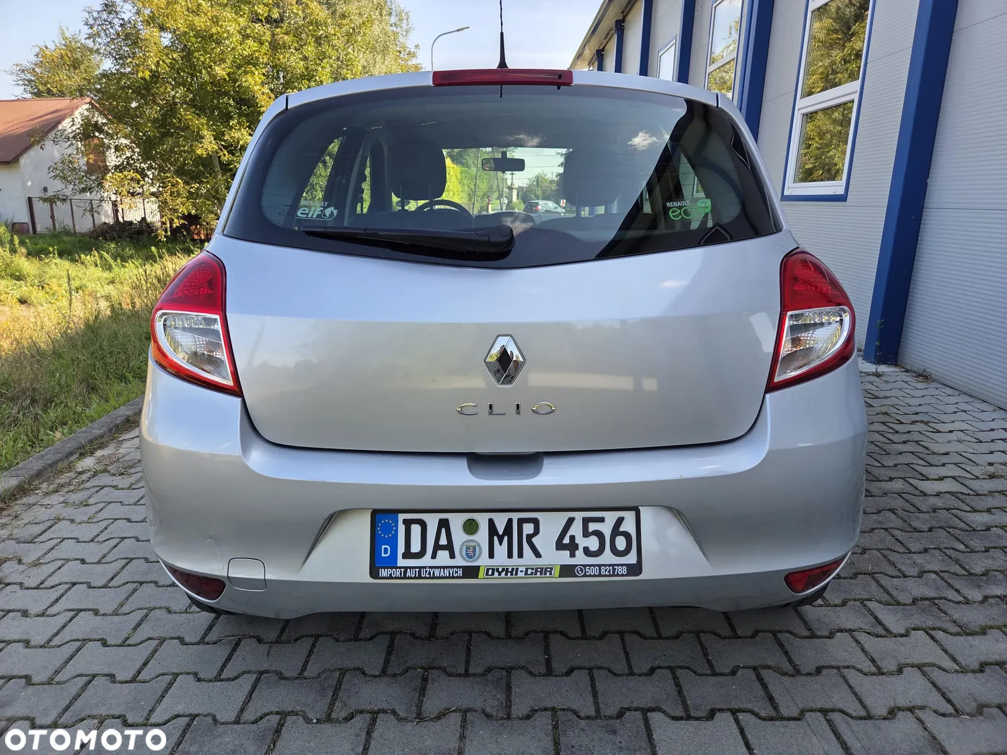 Renault Clio 1.2 16V 75 Yahoo - 4