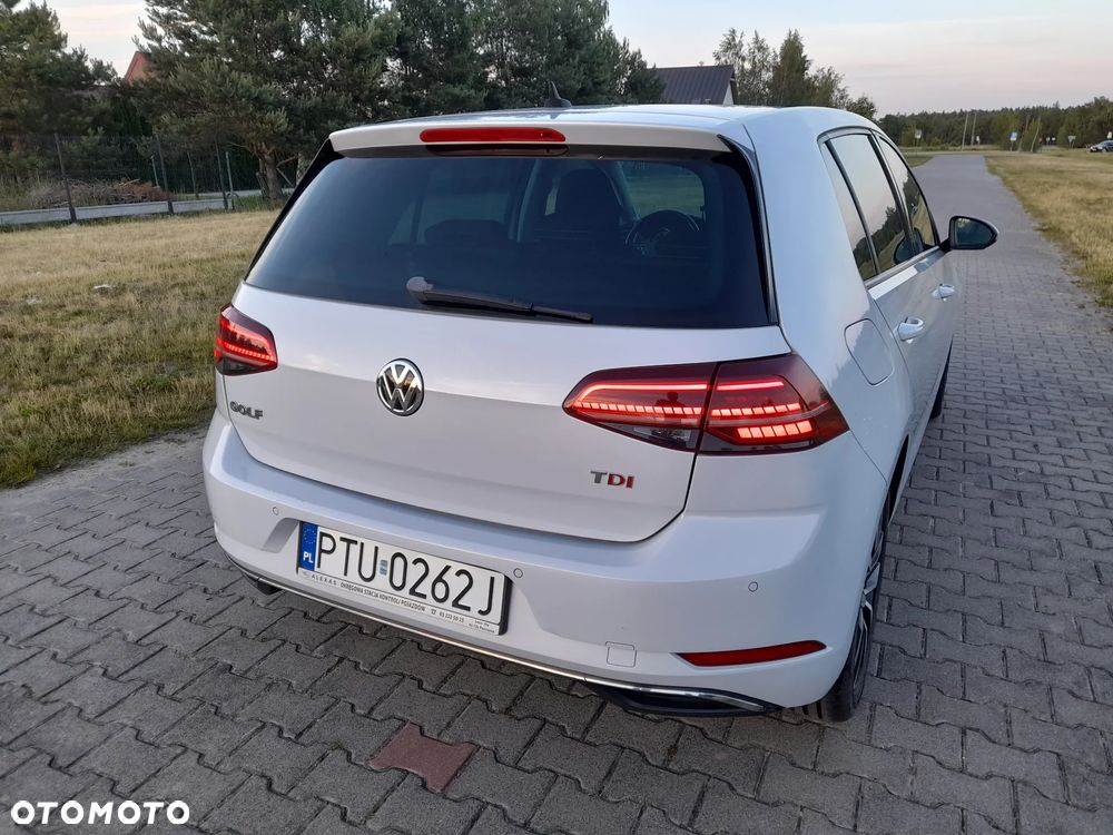 Volkswagen Golf - 8