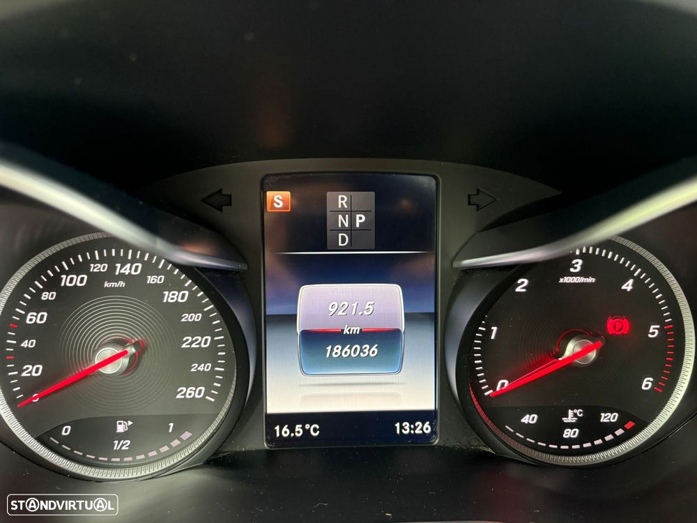 Mercedes-Benz GLC 250 d 4Matic 9G-TRONIC AMG Line - 13