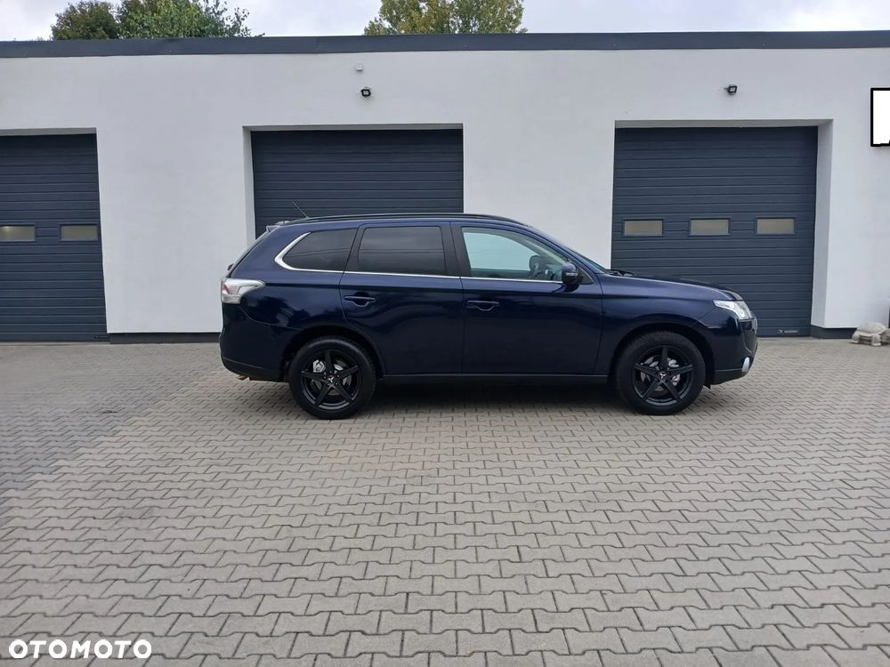 Mitsubishi Outlander 2.0 2WD Diamant Edition - 10