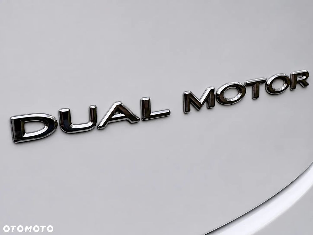 Tesla Model 3 AWD - 6