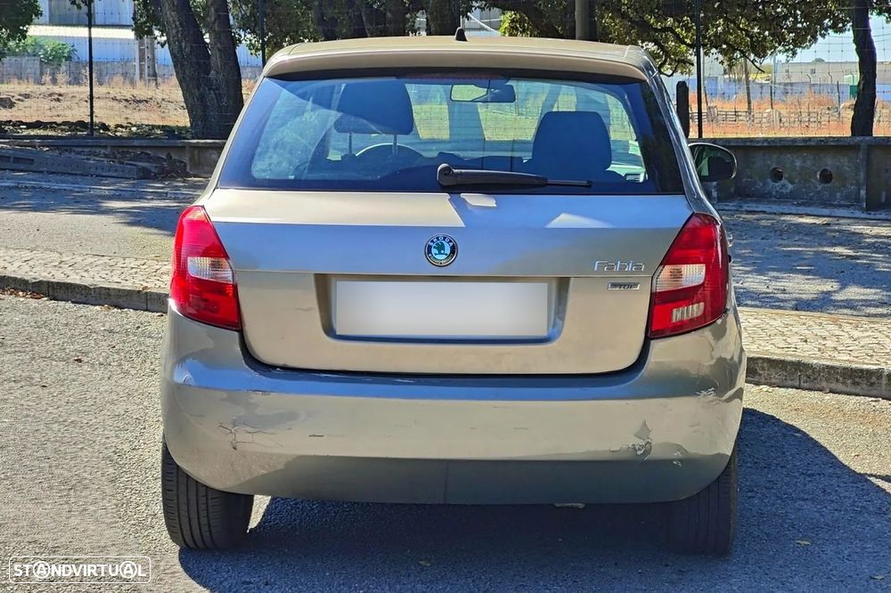 Skoda Fabia 1.2 TDi Active — fotografia 7