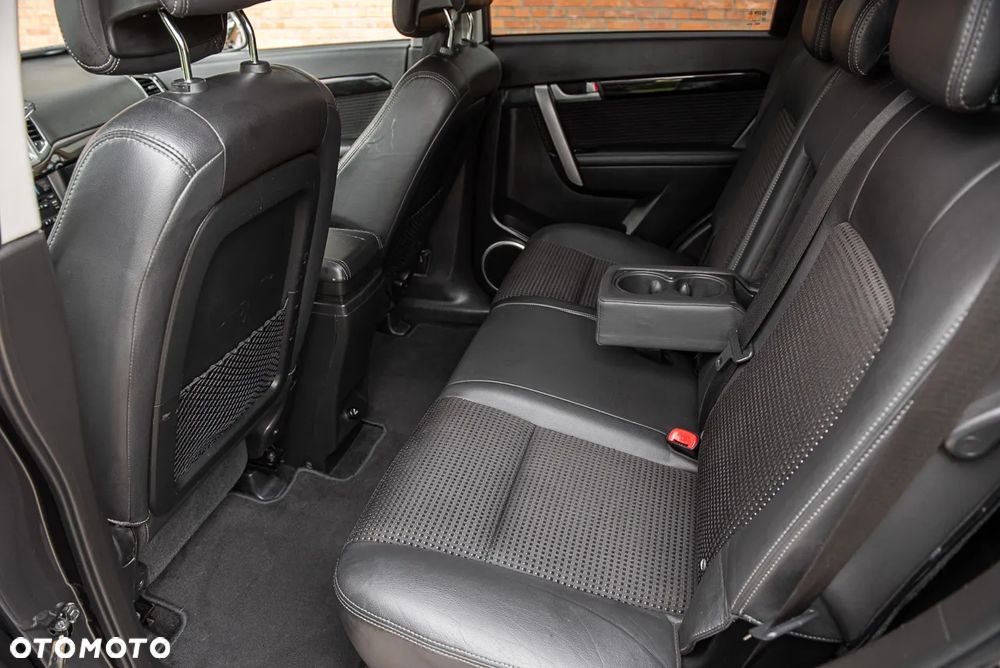 Chevrolet Captiva 2.4 AWD LT+ - 22