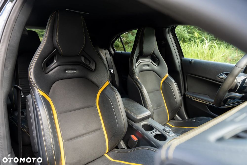 Mercedes-Benz Klasa A AMG 45 4Matic AMG Speedshift 7G-DCT Yellow Night Edition - 23
