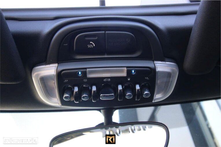 MINI Cabrio John Cooper Works - 17