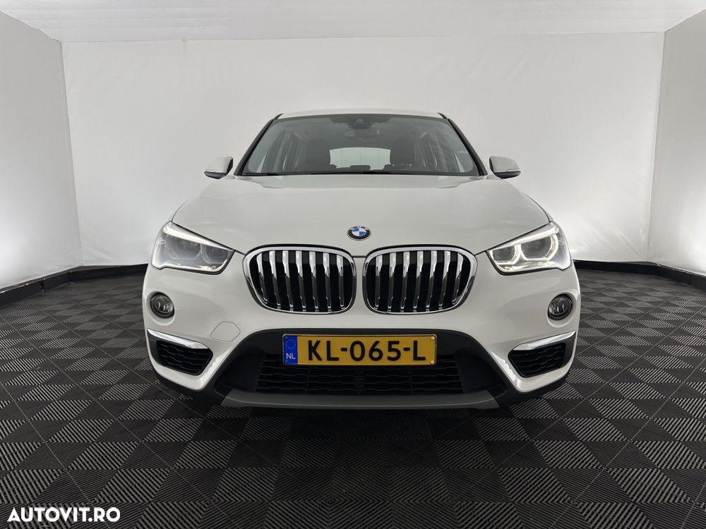 BMW X1 sDrive16d Sport Line - 6