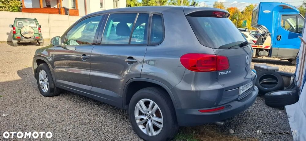 Volkswagen Tiguan - 4