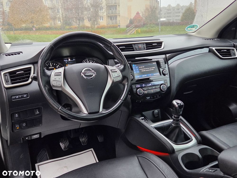 Nissan Qashqai 1.6 dCi DPF 4x4 Start/Stop 360 - 6