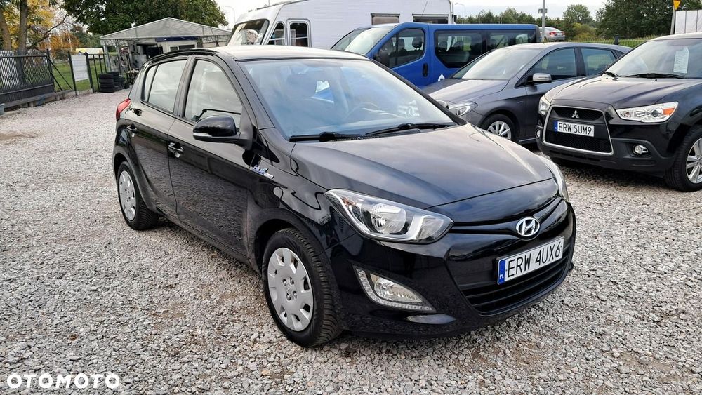 Hyundai i20 1.2 Trend - 27