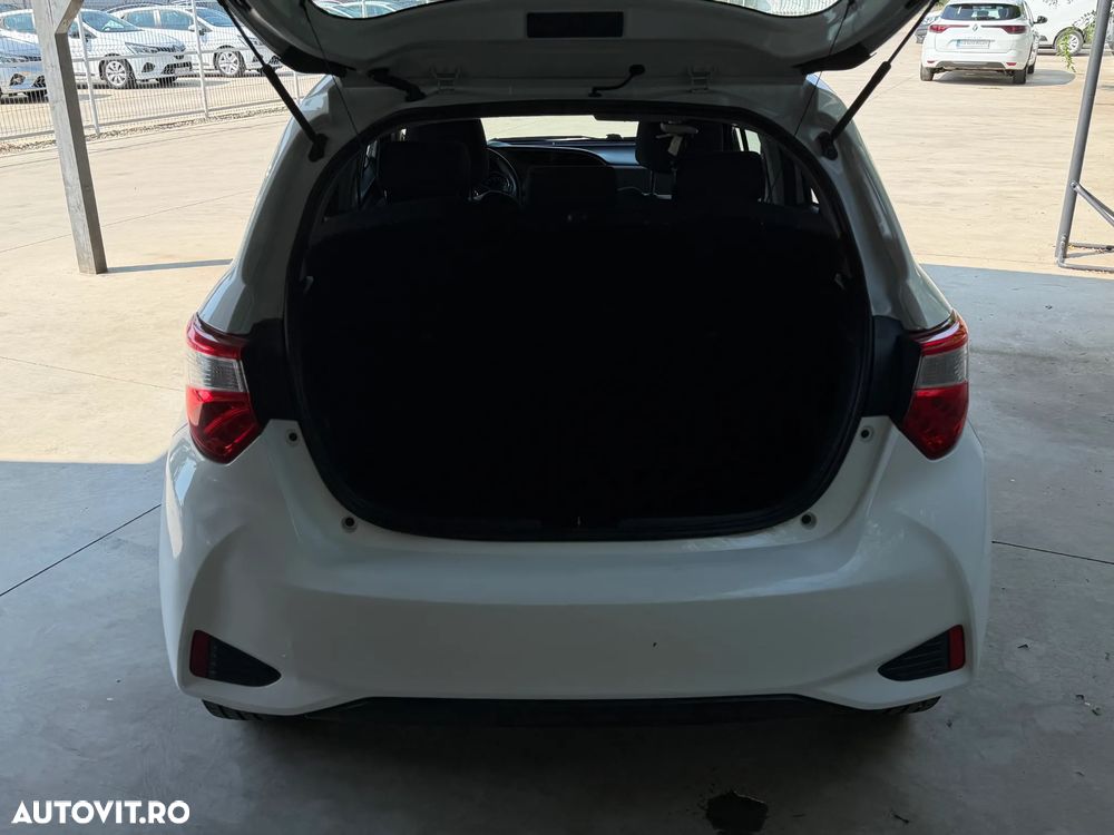 Toyota Yaris - 8
