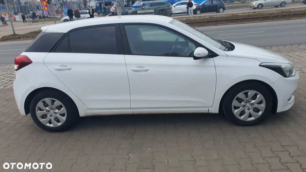 Hyundai i20 1.1 CRDi Classic + - 19