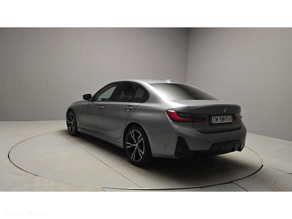 BMW Seria 3 320d xDrive mHEV M Sport - 4