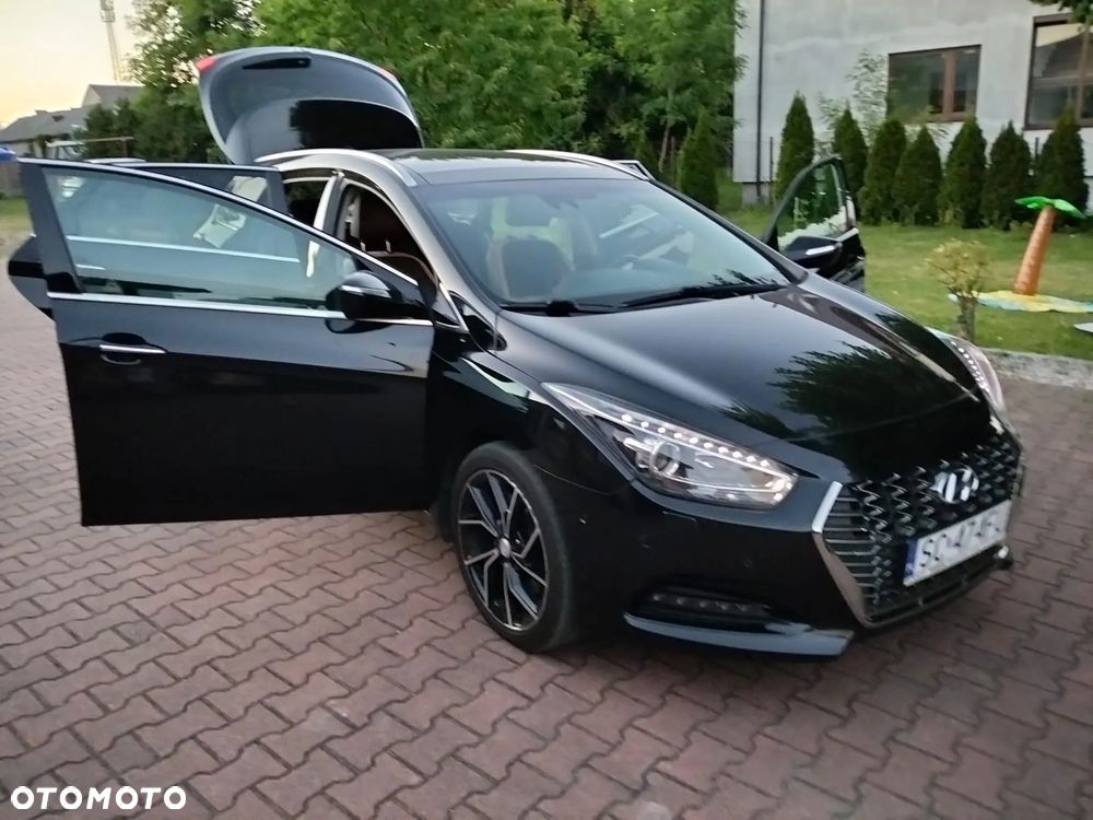 Hyundai i40 1.6 CRDi Comfort DCT - 1