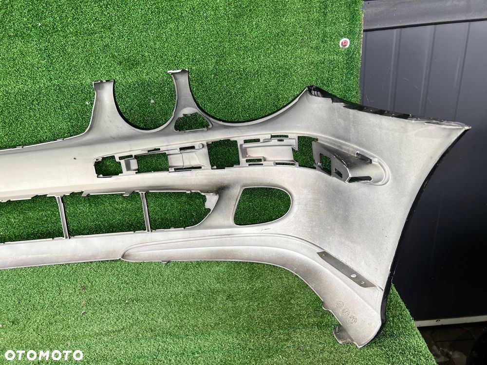 Mercedes E Klasa 211 Avangarde zderzak przedni - 7